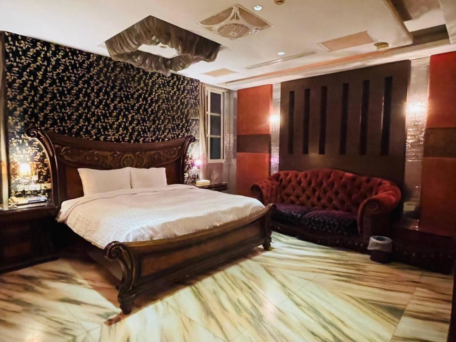 Royal Garden Motel - Chiayi Branch Kültér fotó